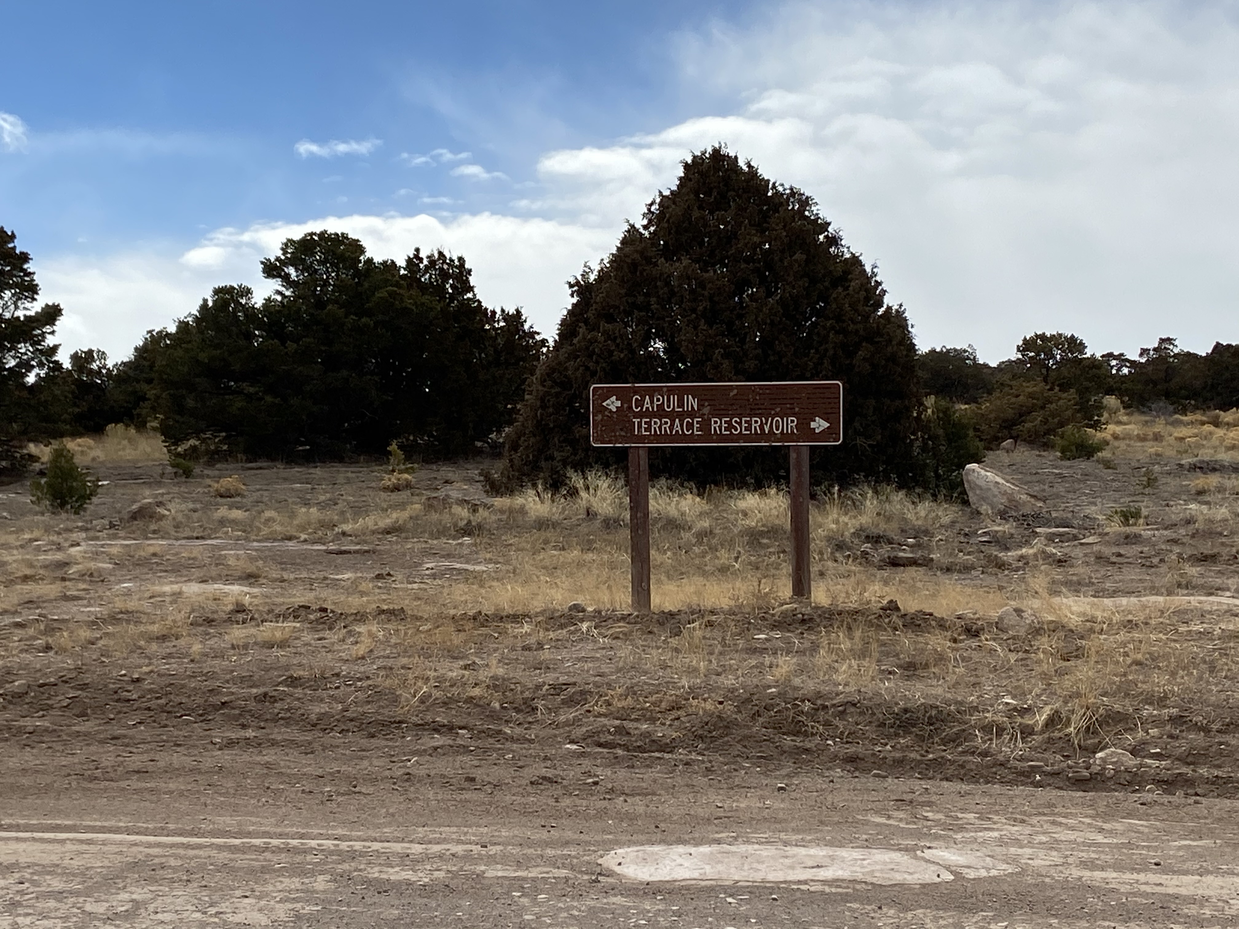 Capulin Terrace Reservoir road sign